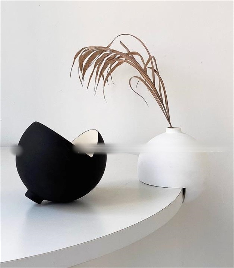 INSスタイル 自家製 花瓶 家庭用置物 陶磁器の花瓶 球形の花瓶 大人気 置物 仕切り 装飾 タイドファッション おしゃれな