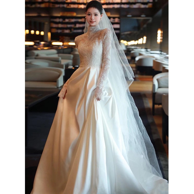 ライトウエディングドレス新型2023花嫁結婚白着やせレース長袖シンプルモップフレンチお出かけチュール冬