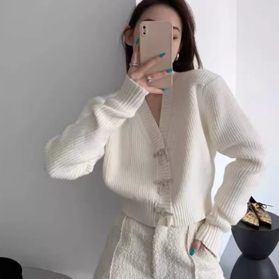 ニットカーディガン レディース 羽織 カーディガン ニット セーター トップス Ｖネック ショート丈 クロップド丈 リボン 長袖 リブニット カジュアル お出かけ おしゃれ 可愛い キュート きれいめ