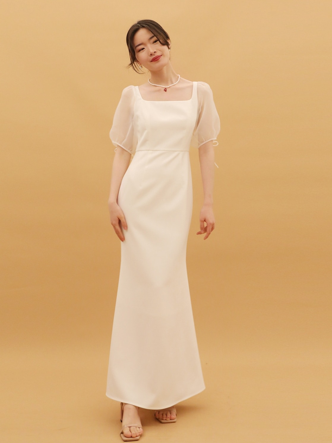 ウェディングドレス ロングドレス 結婚式 ウエディングドレス 海外 挙式 二次会 花嫁 前撮り エレワンピース サテン 長袖 ホワイト シンプル リゾートドレス 後撮り