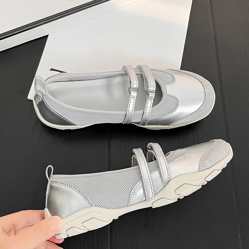 牛革韓国大人気平底パンプス2024新型メアリージェーンシルバーバレエ靴30%制限