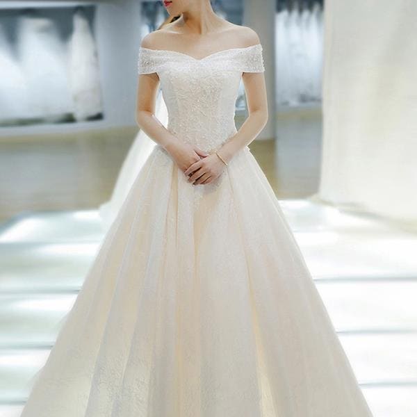 ライトメインウェディングドレス2024気質花嫁結婚式ワンショルダートレーリングフォレストスタイルシンプルフロアレングス女性