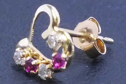 14金シェイプハートピアス 1個 片耳 キャッチ スタッド 本物の金 女性 彼女 綺麗 キラキラ