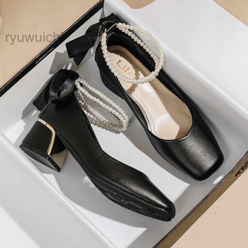 パンプス 幅広 デート 結婚式 痛くない 革靴 疲れない 靴 パーティー スト 大きいサイズ .5 2 リボン付き