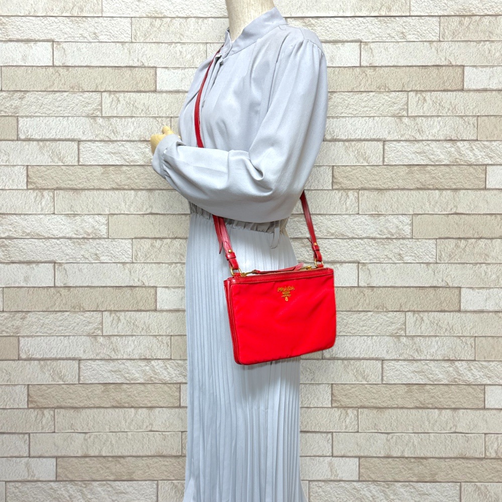 プラダ ショルダーバッグ ナイロン 1BH046 レッド PRADA 中古