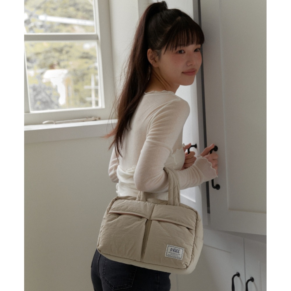 OVHEE ベティナイロントートバッグベティナイロントートバッグ-サンドベージュ