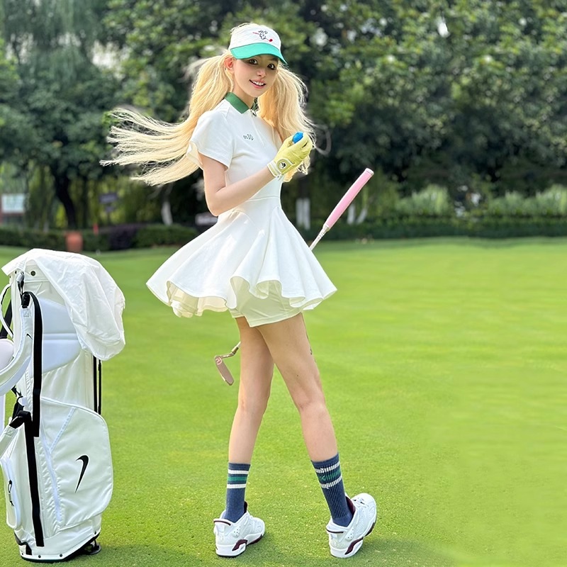 2025新作 ゴルフウェア ワンピース [ホワイト]  夏 レディース ゴルフ スポーツウェア