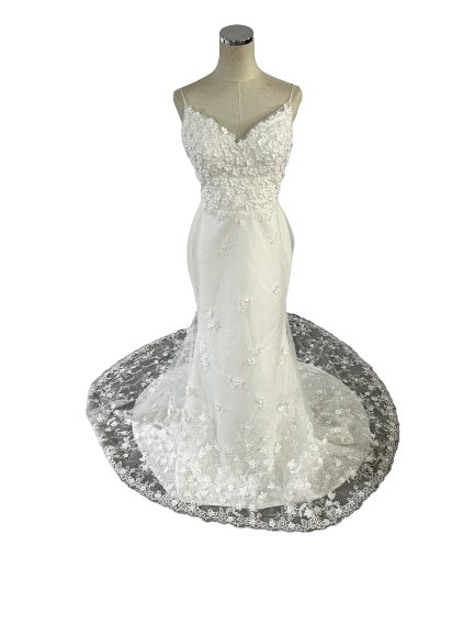 ウエディングドレス オフホワイト リーフ刺繍 マーメイドライン 短トレーン 披露宴/挙式 ロングドレス