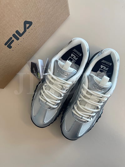 【フィラ】★FILA Echappe Ms Silvermoon★大人気★ FILA☆ECHAPPE SILVER MOON☆兼用 (FILA/スニーカー) 106782300