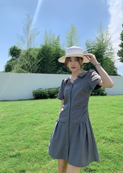 LIERKISS 肌に優しいドレススーツ素材