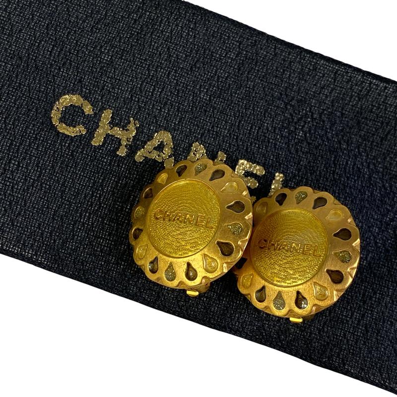【最終処分SALE】CHANEL シャネル シャネル文字フラワー ピアス／イヤリング ゴールド A-5762