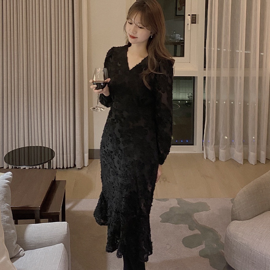 ワンピース 膝下 ミモレ ミモレ丈 袖あり 長袖 Vネック レース リボン ウエストマーク ウエストリボン 透け感 シースルー かわいい 大人可愛い 大人 上品 おしゃれ お洒落 こなれ感 ラブリー