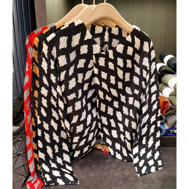 幾何学ダイヤツイルプリーツショートコート通勤万能プリーツカーディガントップス春