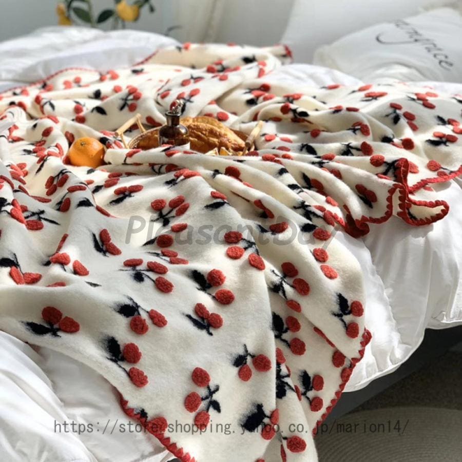 苺柄 掛け布団 ブランケット 北欧 チェリー柄 ふわふわ 毛布 シングル 柔らかい シャギー フランネル アイボリー 厚手 立体織り ボア あったか 掛け毛布