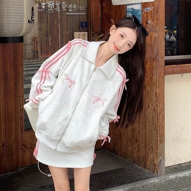 今っぽいスポーティーなルック 2024 春夏 上下2点セット トップス お出かけ 羽織り ショート丈フルラウンドヘムミニ丈ボトムスストレート系ゆったりレディーススタイルアップワイドお出かけトラック