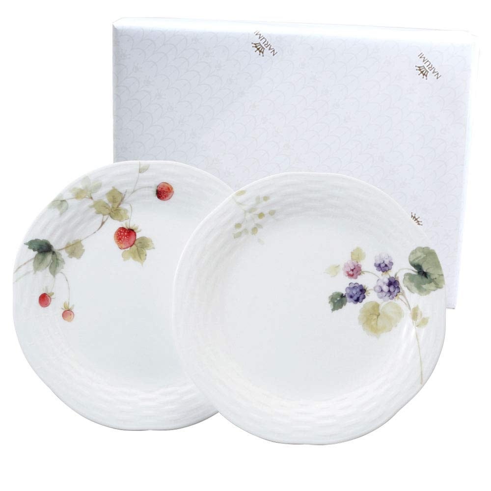 NARUMI(ナルミ) プレート 皿 セット ルーシーガーデン 径20cm ベリー柄 2柄セット おしゃれ かわいい レリーフ 結婚祝い 母の日 プレゼント 電子レンジ温め 食洗機対応 ギフト箱入り