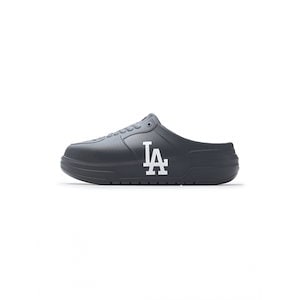 mlb スニーカー