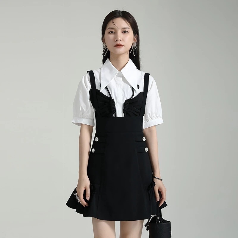 【J.Fashion】 キャミワンピース ハイウエスト 着痩せ ショートワンピース 飾りボタン レディース おしゃれ 上質 関連商品は店で購入可能 メガ割30%までに制限 5,175円