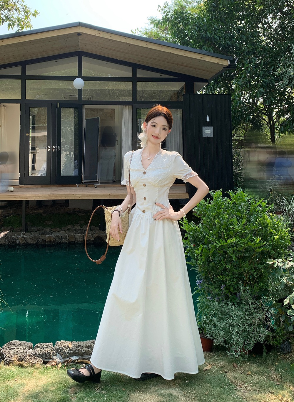 2025春夏フランスの優しい風のレーススプライシング半袖ドレス新しいウエスト細いAラインロングスカート 4,659円