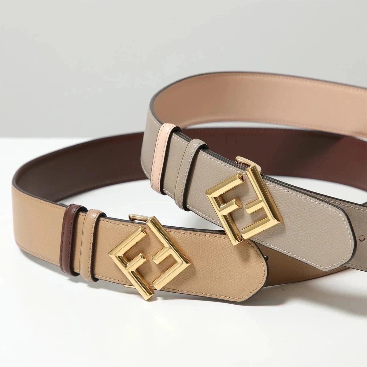 FENDI フェンディ ベルト 8C0736 ASUV レディース レザー リバーシブル FFダイヤモンド カラー2色