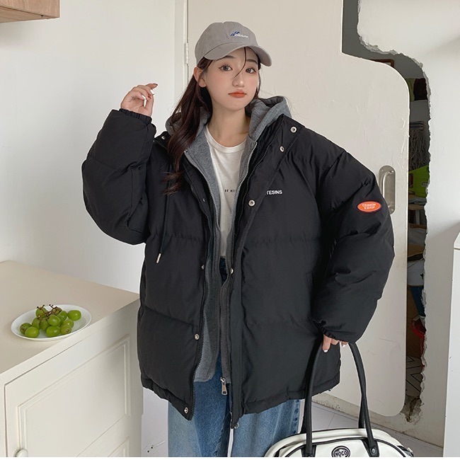 ビッグ アウター ジャケット 上着 トップス レギュラー丈 長袖 ストレート もこもこ モコモコ フード付き ダウン 厚手 かわいい 可愛い シンプル カジュアル おしゃれ お洒落 かっこいい