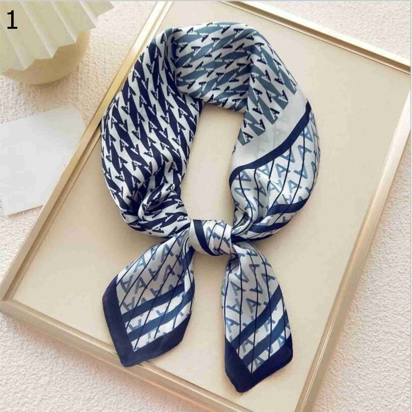 【20%OFFクーポン～】文字プリントスクエアスカーフラップ女性多機能ショールファッションレディヘッド女性ヘアバンド スカーフ (Color : Blue Size : 70x70cm)