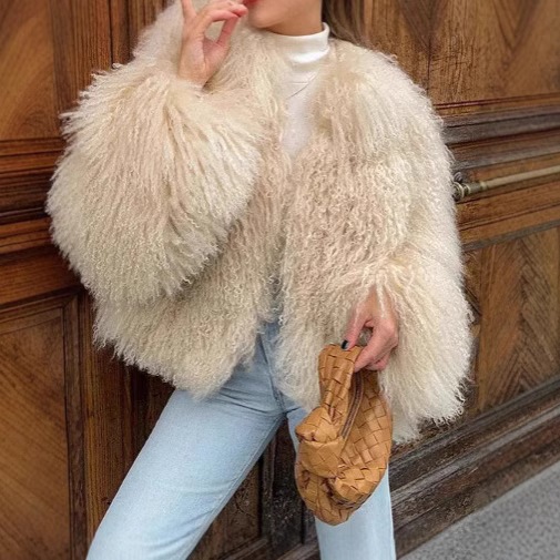 ヨーロッパとアメリカの2025秋女性の毛皮の気質エレガントなフェイクファーラウンドネック長袖ショートウォームジャケット