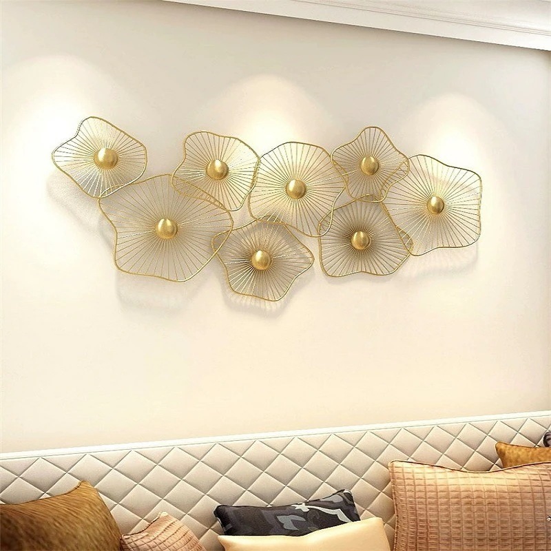 壁掛けオブジェ ウォールデコレーション 花 アイアン アート エレガント 立体的 大きい リビングルーム ダイニングルーム レストラン ショップ ゴールド