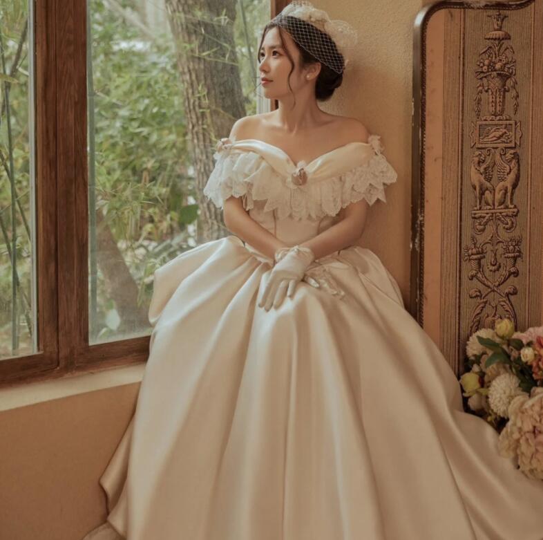 花嫁ドレス 前撮りドレス 後撮り お姫様 ウェディングドレス オフショルダー ピアノ発表会 ワンピース 披露宴 エレガント カラードレス フォトウェディング撮影 高級感 可愛い パーティードレス ロン