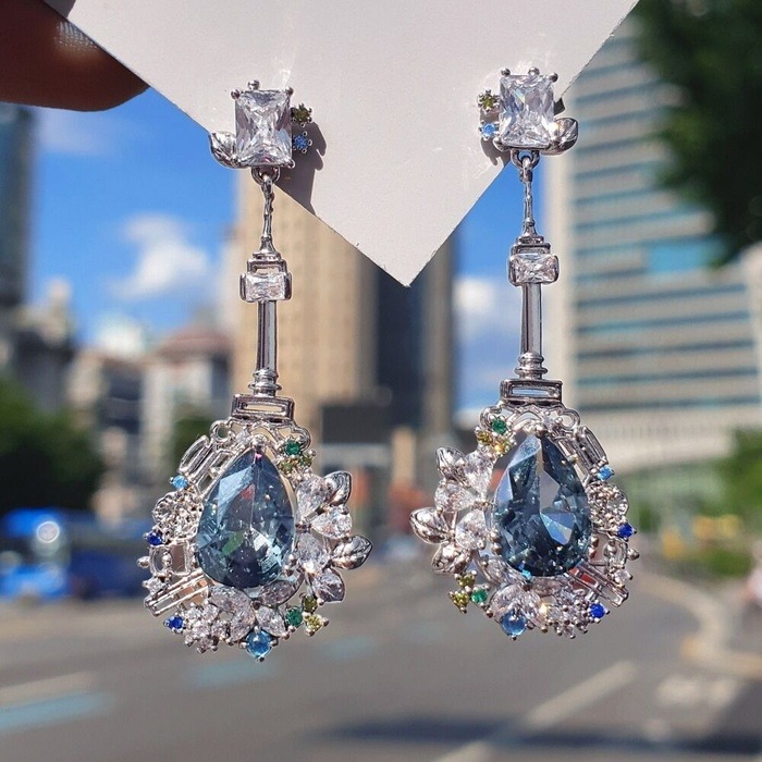 芸能人の着用ドローイングソウルイヤリング/グィチ/韓国の人気ブランド 韓国正規品 韓国の人気商品 韓国ファッション 韓国ジュエリー デイリーアクセサリー SNSで人気 韓国ファッション 韓国