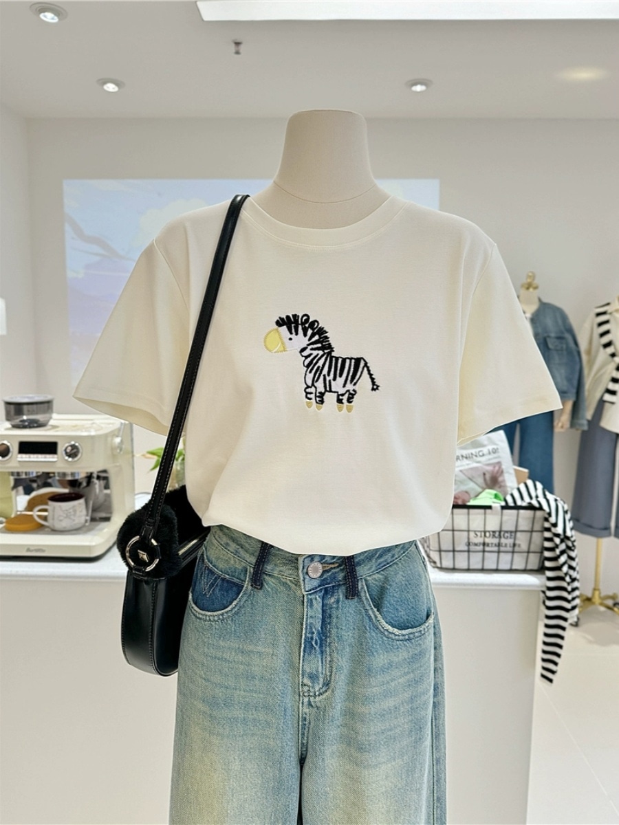 【1点ご購入 で10点プレゼントいたします】純綿のシンプルなカートゥーン刺繍シマウマゆったり着やせ半袖下地Tシャツ女性半袖