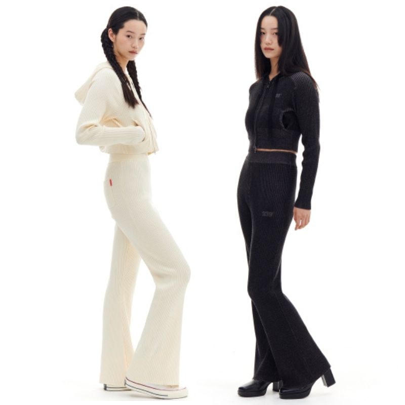 【大人気】 正規品 KNIT PANTS 2色, 限定販売 晩春まで着用可能