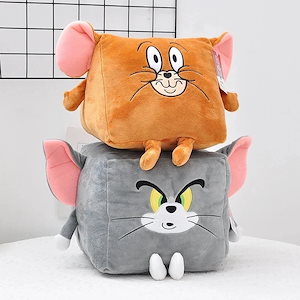 本物の猫とネズミのトーストチーズがぬいぐるみの抱き枕を怪演かわいいキャラクタートム猫ジェリーネズミのぬいぐるみ