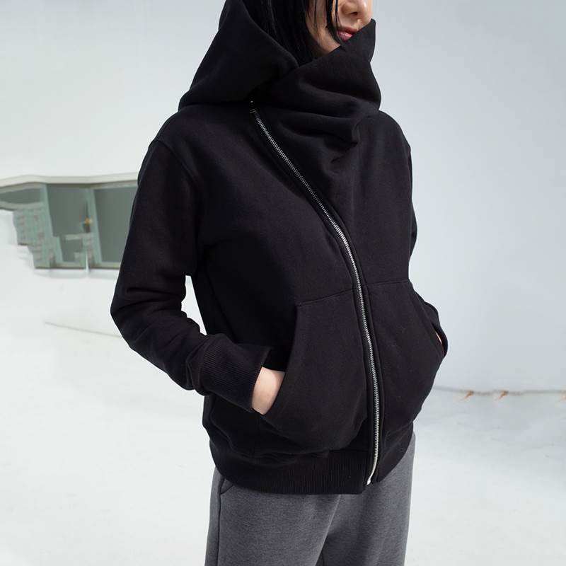 ジャケット 厚手 レディース アウター ハイネック スタンドカラー フード付き アインメトリー 斜め ジッパー ジップアップ パーカー 長袖 袖あり ポケット付き 無地 黒 シンプル カジュ 大人可愛