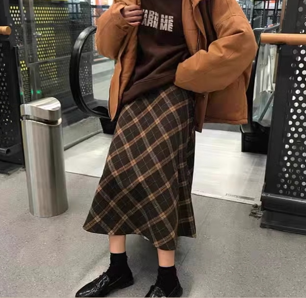 レディース スカート ミモレ ロング フレア セミフレア Aライン かわいい 大人可愛い シンプル カジュアル かっこいい ガーリー ラブリー キュート 学生風 ナチュラル チェック 秋 冬 学生