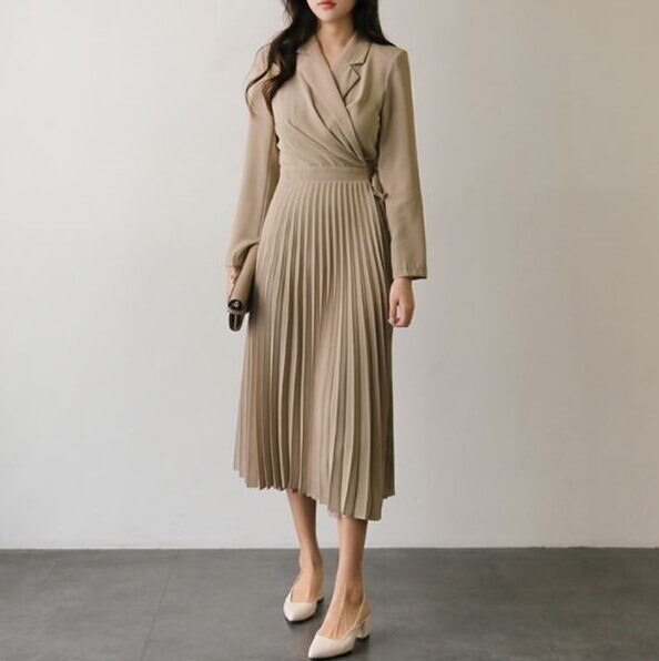 3色 ワンピース 長袖 春 秋 きれいめ Aライン ワンピドレス プリーツスカート ミモレ丈 ミディアム丈 ミドル丈 カシュクール 襟付き Aライン 切り替えデザイン ドッキング ドッキングワンピース