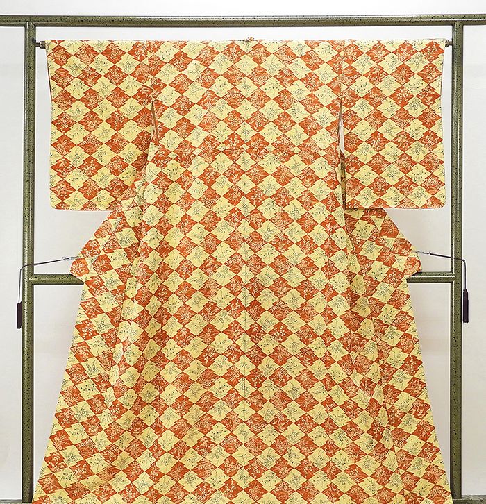 小紋 正絹 四季花模様 小紋 身丈158cm 裄丈64.5cm 良品 リサイクル 着物