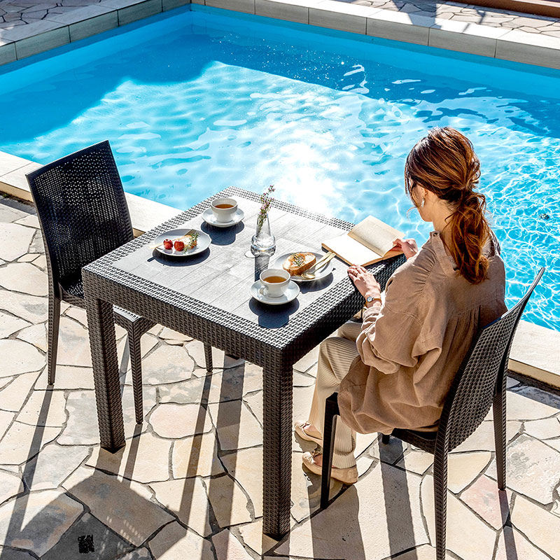 ガーデンテーブル チェア セット おしゃれ ホテル 庭 エクステリア 雨ざらし 椅子 いす ラタン調 ガーデンセット ガーデン カフェ風 テーブル 3点セット W80 肘なし D