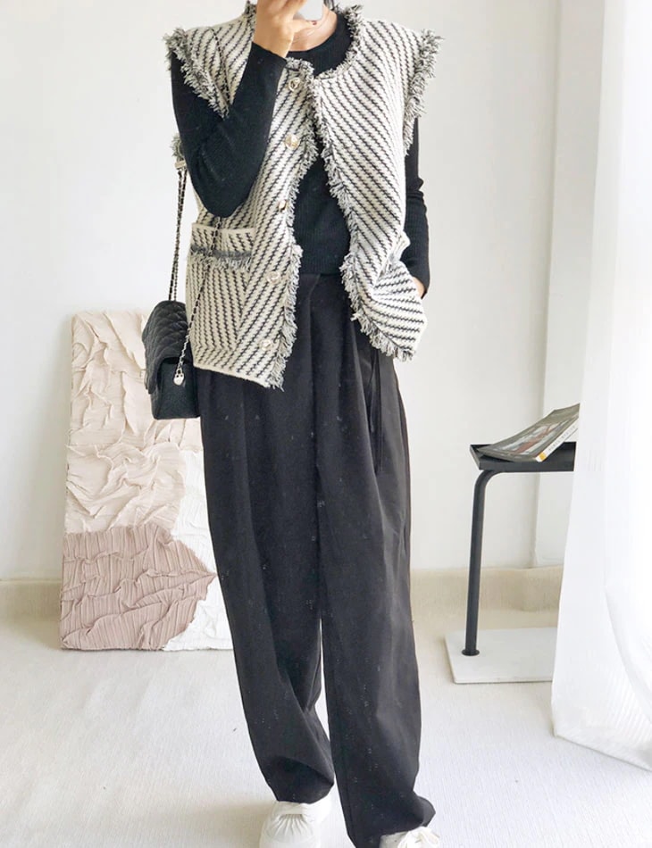 フリンジ ベスト ジレ 幾何学 格子 羽織り アウター 袖なし ポケット 無地 ゆったり おしゃれ 流行 可愛い カジュアル 上品 きれいめ 春 秋 冬 レディース 韓国