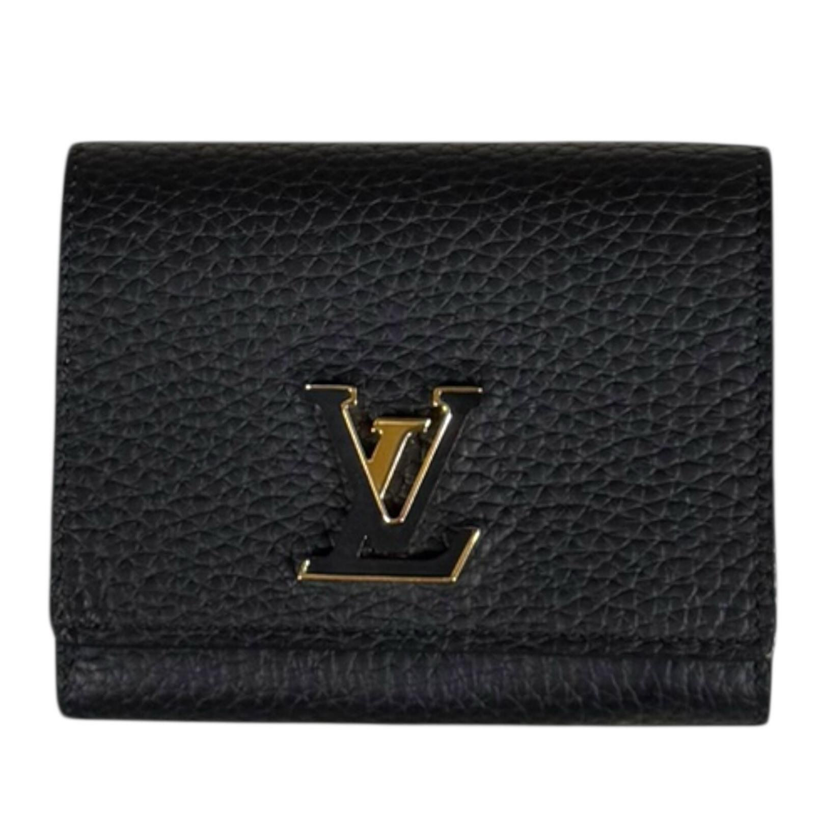 ルイヴィトン ポルトフォイユカプシーヌ タイニー 二つ折り財布 トリヨンレザー M12149 LOUIS VUITTON 中古