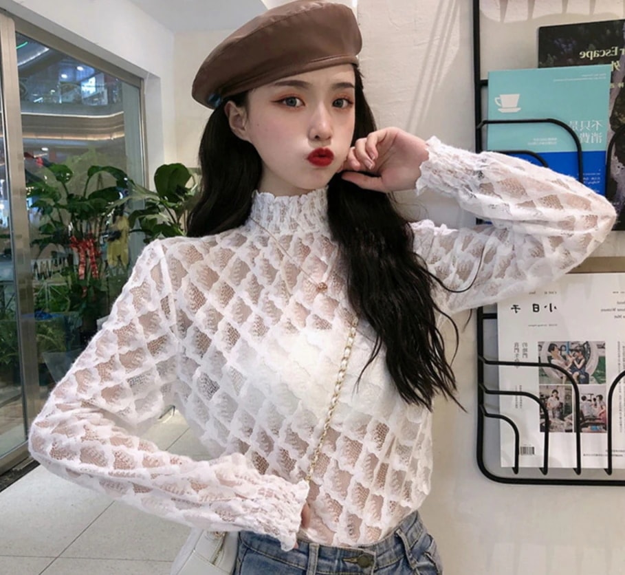 トップス ブラウス 袖あり 長袖 萌袖 ハイネック 襟なし ストレート 透け感 薄手 かわいい 大人可愛い きれいめ シンプル カジュアル 大人 おしゃれ お洒落 かっこいい 大人可愛い 大人女子