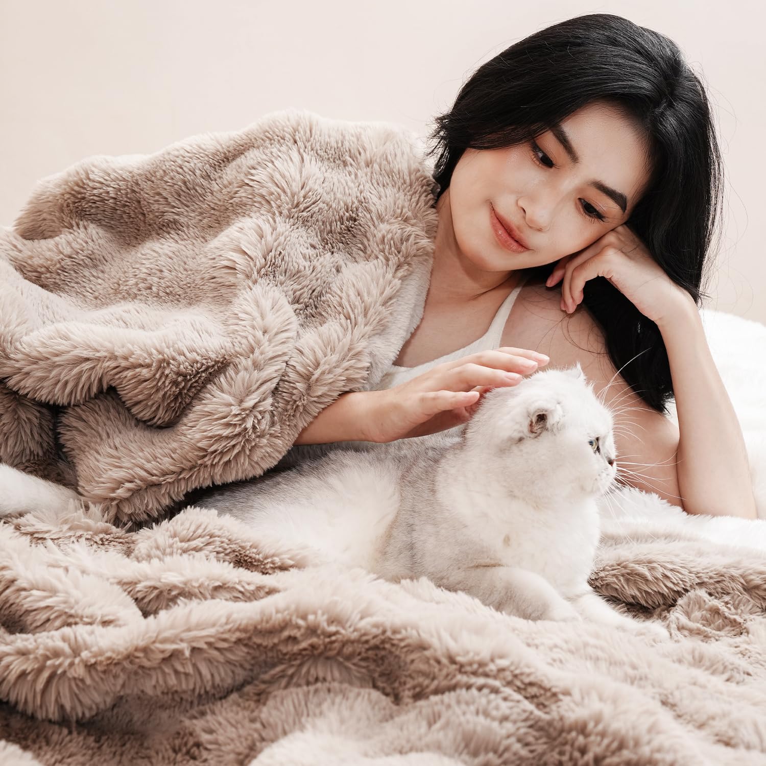 konciwa 毛布 ふわとろ 洗える シングル 軽量速暖 秋冬用 ブランケット 柔らかく肌触 モコモコ 冷え対策 静電気防止 暖かい 厚手 四季適用 二枚合わせ