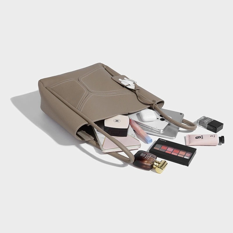 本革 トートバッグ ハンドバッグ 2way(肩掛け/手提げ) レディース 20代50代 インナーバッグ付き シンプル おしゃれ 上品 通勤 フォーマル 入学式 卒業式 母の日 誕生日 バレンタイン ク