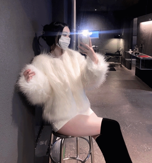 [高クオリティ！/クレイジーな色感/人生ショット] グロー 柔らかい フェイクファー ジャケット 年末ルック クリスマス パーティールック クラブルック アウター 毛 カーディガン アウター 冬新作