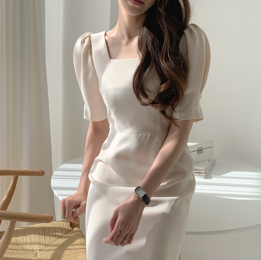 ワンピース パフスリーブ シェイプライン 背中開き ミモレ丈 韓国 レディース オルチャン 5分袖 五分袖 ボリューム袖 ぽわん袖 スクエアネック タイト 細身 ウエストマーク 5,217円