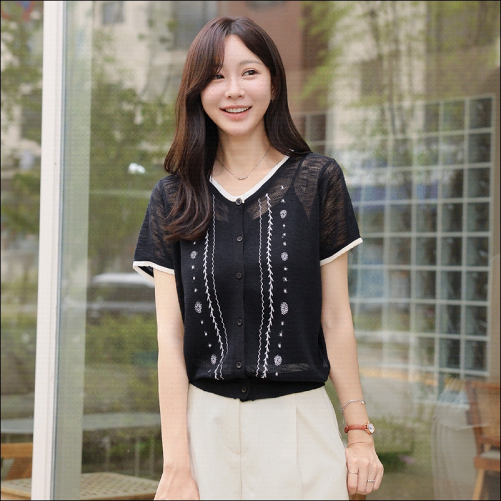 Click & Funny Lundin エンブロイダリービスコースカーディガン