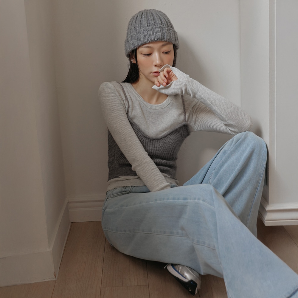 クレムソン・ビスティにレイヤードニット