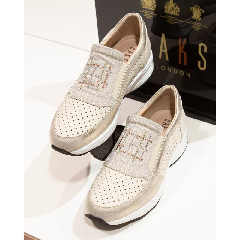 【靴】キュービックパンチングオーソライトクッション女性スリップオン(DLS221)