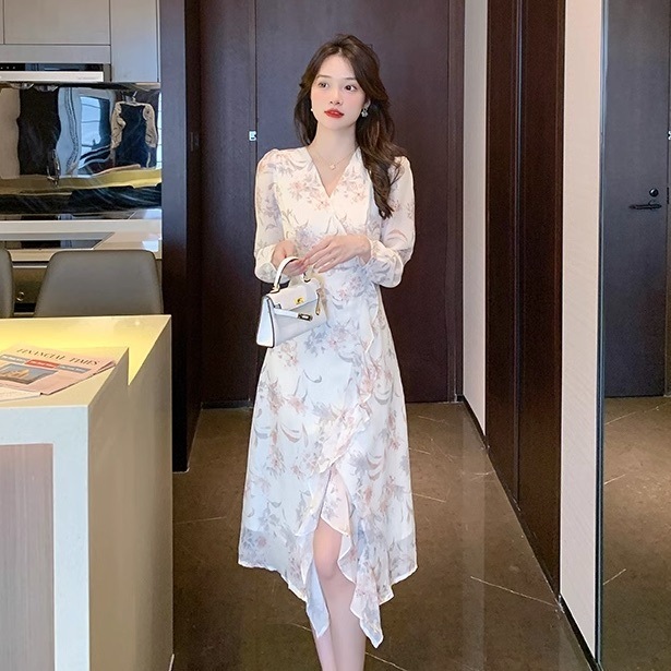 スカート ワンピース 膝丈 ひざ丈 膝下 ミモレ ミモレ丈 袖あり 長袖 Vネック フレア セミフレア シフォン 大人可愛い きれいめ シンプル カジュアル 大人 上品 おしゃれ お洒落 大人女子