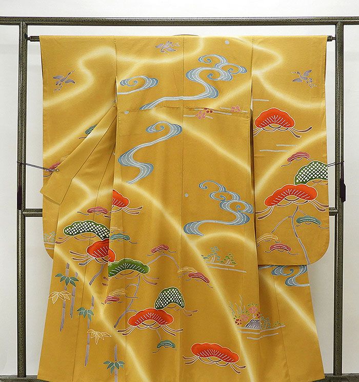 振袖 正絹 流水松笹模様 身丈155.5cm 裄丈62.5cm 振袖 リサイクル 着物 e0853